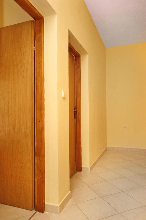 Apartments With A Parking Space Rovanjska, Paklenica - 6209 Exterior photo